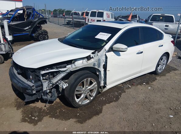 1N4BL3AP8HC184682 2017 NISSAN ALTIMA White წინა მარცხენა ხედი სამი მეოთხედიდან