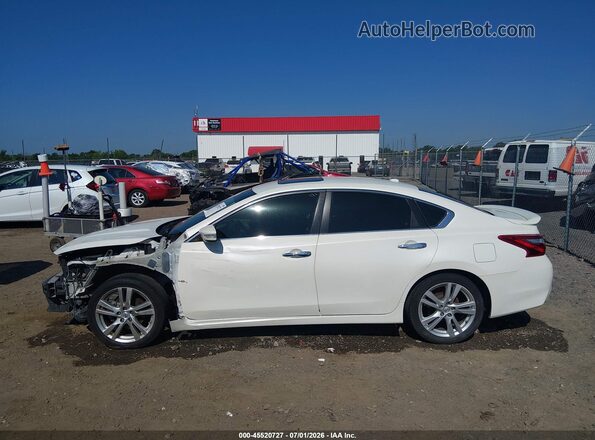 1N4BL3AP8HC184682 2017 NISSAN ALTIMA White სალონის 360-გრადუსიანი ხედი