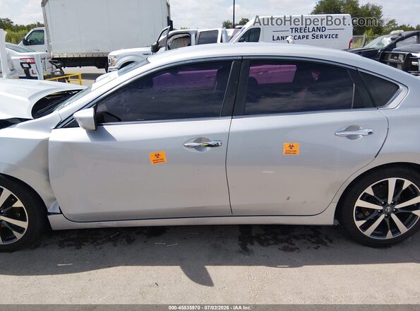 1N4BL3AP8HC207037 2017 NISSAN ALTIMA Silver 