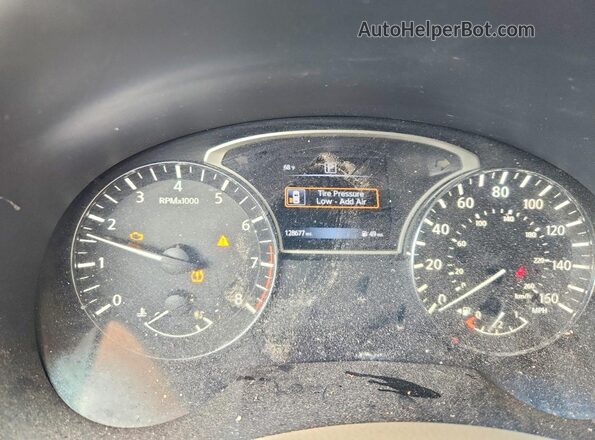 1N4BL3AP9HC119968 2017 NISSAN ALTIMA Red Սարքավորումների վահանակի տեսք