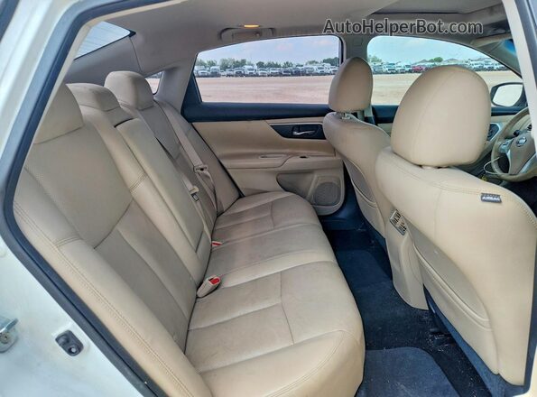 1N4BL3AP9HC130579 2017 NISSAN ALTIMA White უკანა სავარძლების ხედი