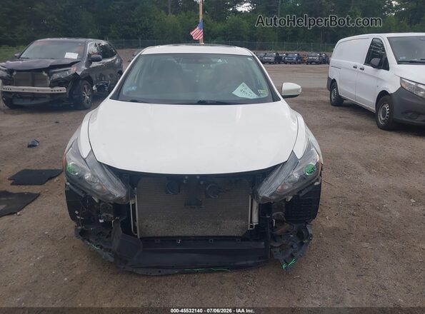 1N4BL3APXHC487463 2017 NISSAN ALTIMA White Widok wnętrza z tyłu
