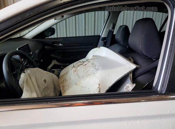 1N4BL4BV0KN303663 2019 NISSAN ALTIMA White Vista interior delantera