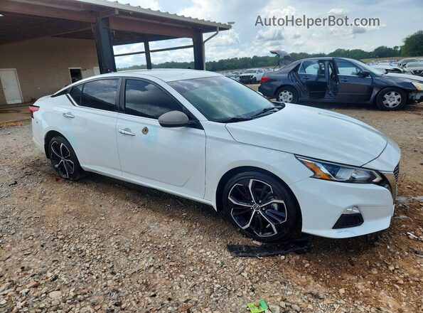 1N4BL4BV0MN329571 2021 NISSAN ALTIMA White Front right