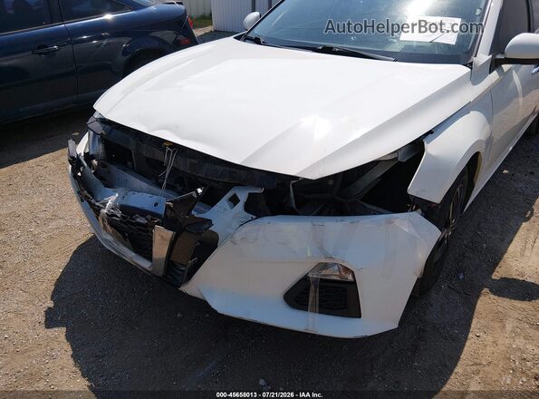 1N4BL4BV1LC137067 2020 NISSAN ALTIMA White Front view