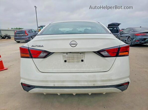 1N4BL4BV2RN403354 2024 NISSAN ALTIMA White Հետևի տեսք