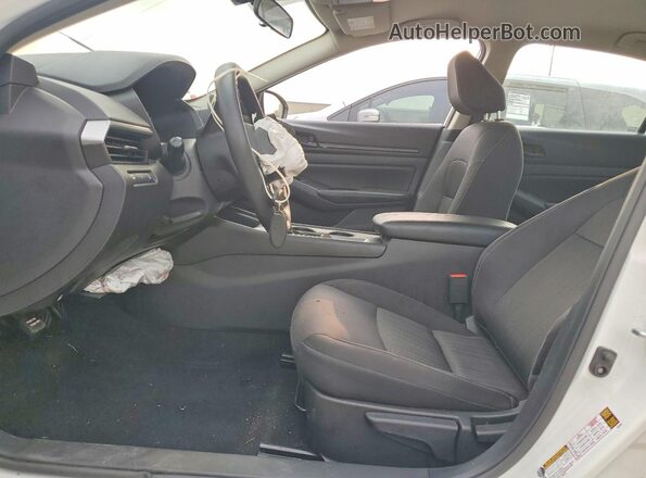 1N4BL4BV2RN403354 2024 NISSAN ALTIMA White Սալոնի դիմացի տեսք