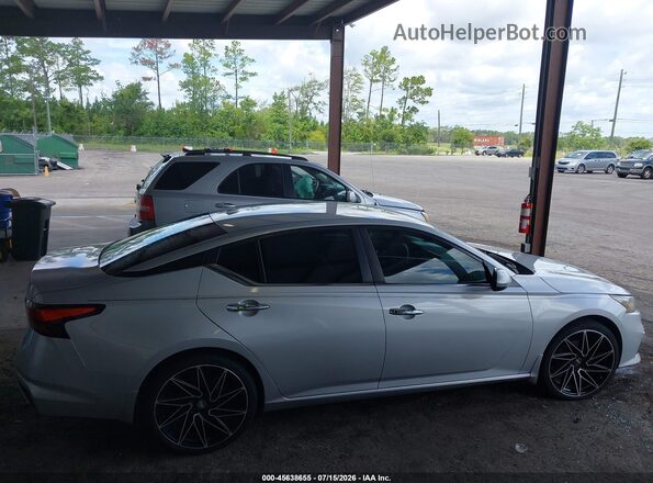 1N4BL4BV3KC140342 2019 NISSAN ALTIMA Silver Rear interior view