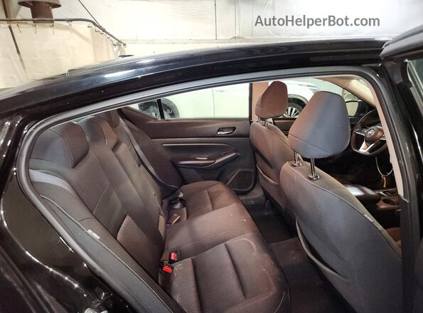 1N4BL4BV3KC209532 2019 NISSAN ALTIMA Black Rear seats view