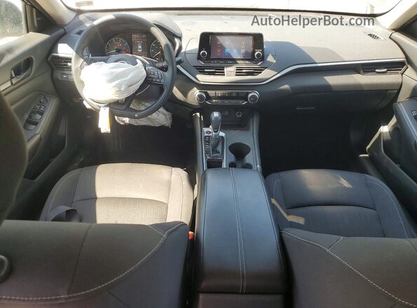 1N4BL4BV3RN317440 2024 NISSAN ALTIMA Gray Dashboard view