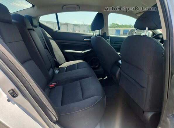 1N4BL4BV4KC217204 2019 NISSAN ALTIMA Silver Вид задніх сидінь