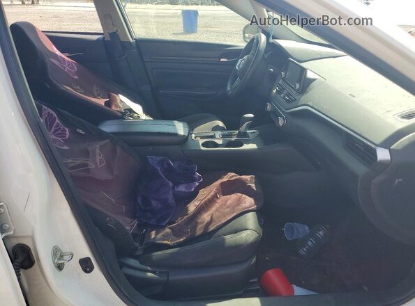 1N4BL4BV4NN327212 2022 NISSAN ALTIMA White Vista interior delantera