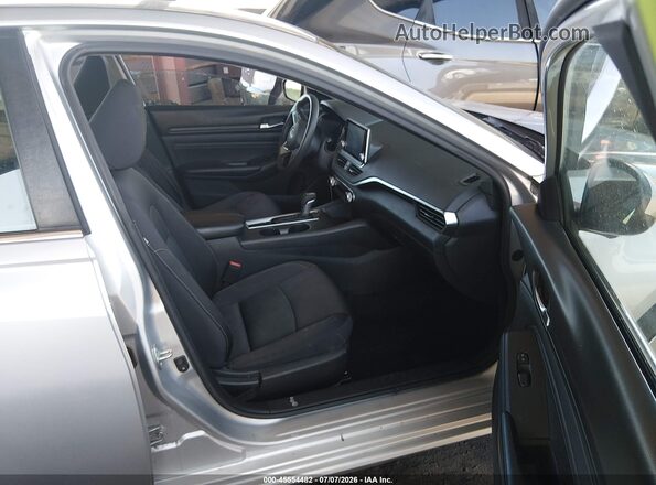 1N4BL4BV5LC249516 2020 NISSAN ALTIMA Silver Widok wnętrza z przodu