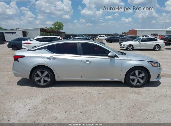 1N4BL4BV6KC131392 2019 NISSAN ALTIMA Silver Սալոնի հետևի տեսք