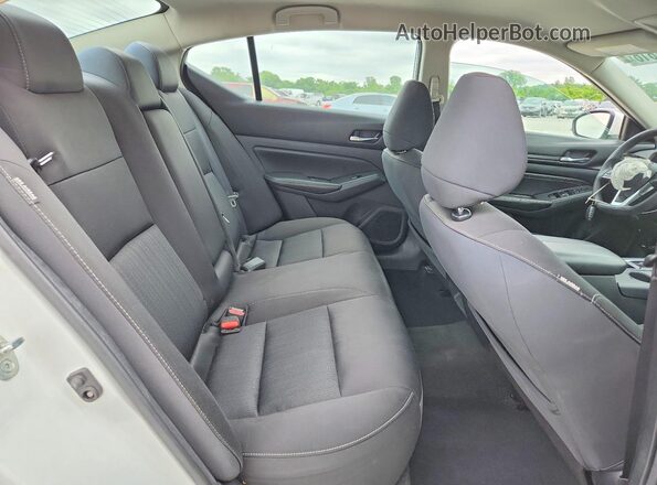 1N4BL4BV6KC257185 2019 NISSAN ALTIMA White Vista de los asientos traseros