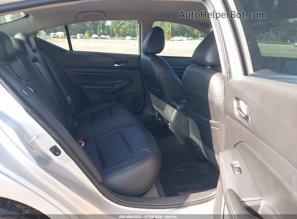 1N4BL4BV6LC192839 2020 NISSAN ALTIMA Silver VIN sticker view