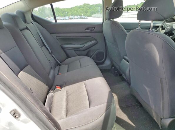 1N4BL4BV6RN378233 2024 NISSAN ALTIMA Silver Вид задніх сидінь