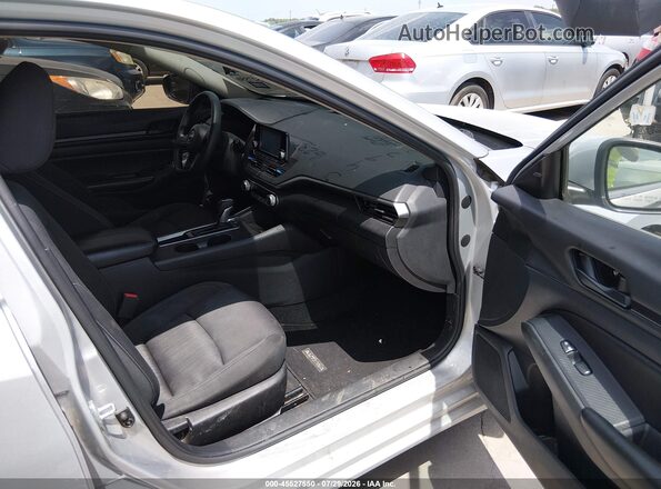 1N4BL4BV7PN349725 2023 NISSAN ALTIMA Silver Widok wnętrza z przodu