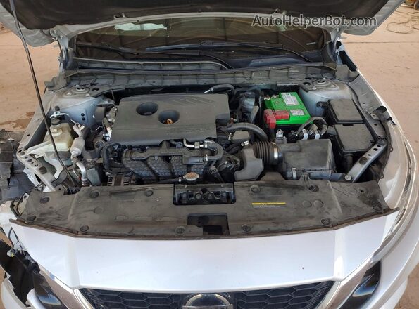 1N4BL4BV8LC279545 2020 NISSAN ALTIMA Gray Widok wnętrza z tyłu