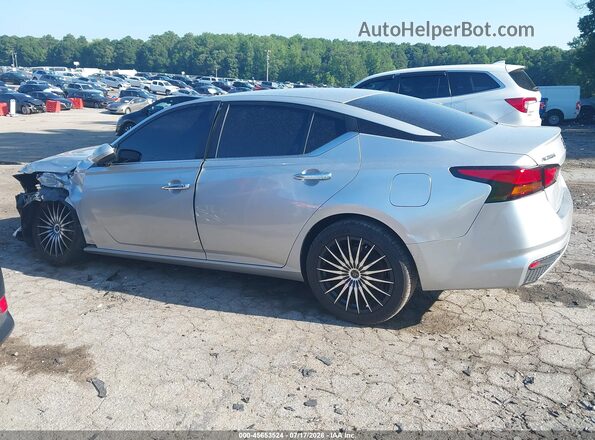 1N4BL4BV8NN390684 2022 NISSAN ALTIMA Gray 360 interior view