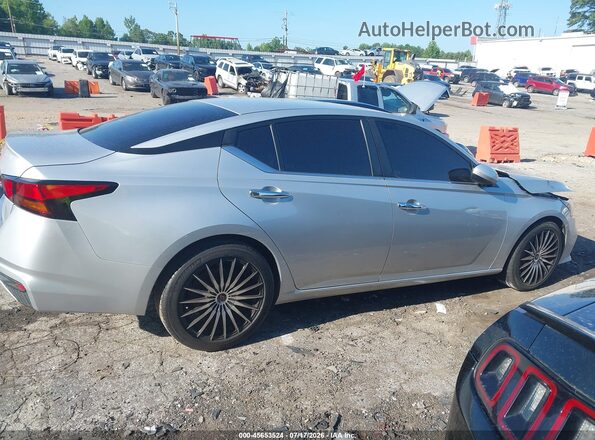 1N4BL4BV8NN390684 2022 NISSAN ALTIMA Gray Rear interior view