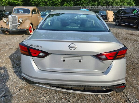 1N4BL4BV8RN321127 2024 NISSAN ALTIMA Серебряный Вид сзади
