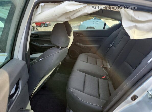 1N4BL4BV8RN321127 2024 NISSAN ALTIMA Серебряный Вид задних сидений