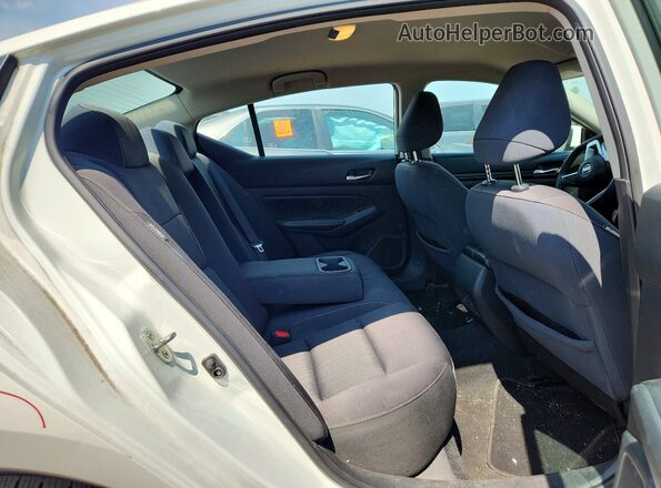 1N4BL4BV9KC235973 2019 NISSAN ALTIMA White Widok tylnych siedzeń