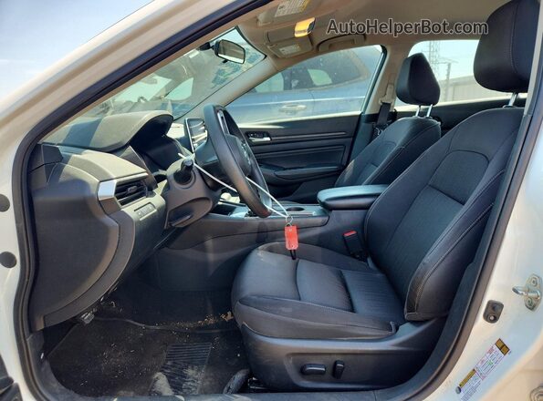 1N4BL4BV9KC235973 2019 NISSAN ALTIMA White Widok wnętrza z przodu