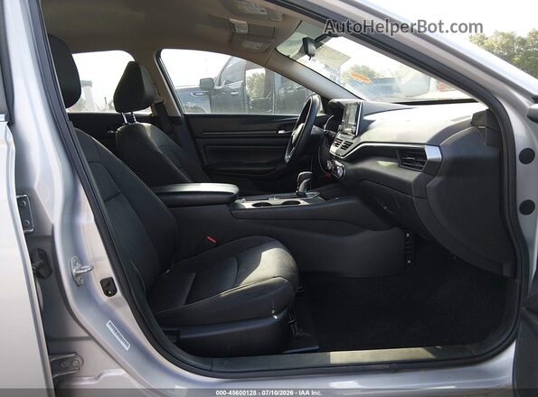 1N4BL4BV9LN318566 2020 NISSAN ALTIMA Silver Widok wnętrza z przodu