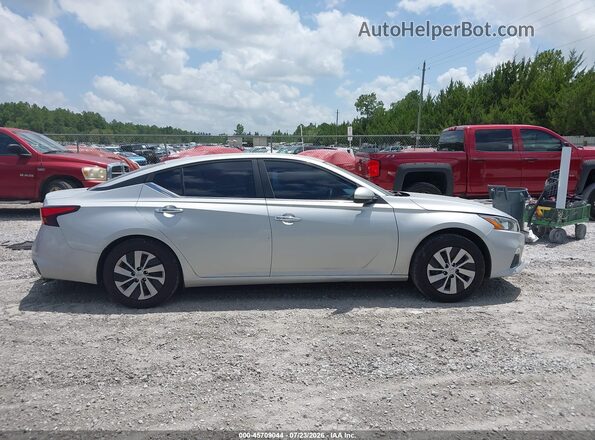 1N4BL4BV9MN318729 2021 NISSAN ALTIMA Silver Вид задньої частини салону