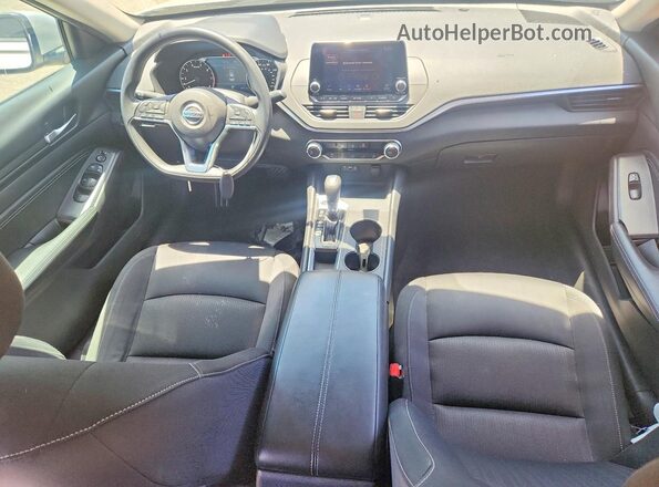 1N4BL4BVXKC124526 2019 NISSAN ALTIMA Silver Dashboard view