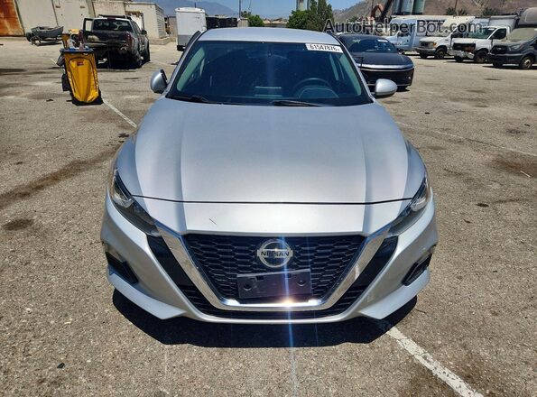 1N4BL4BVXKC124526 2019 NISSAN ALTIMA Silver Front view