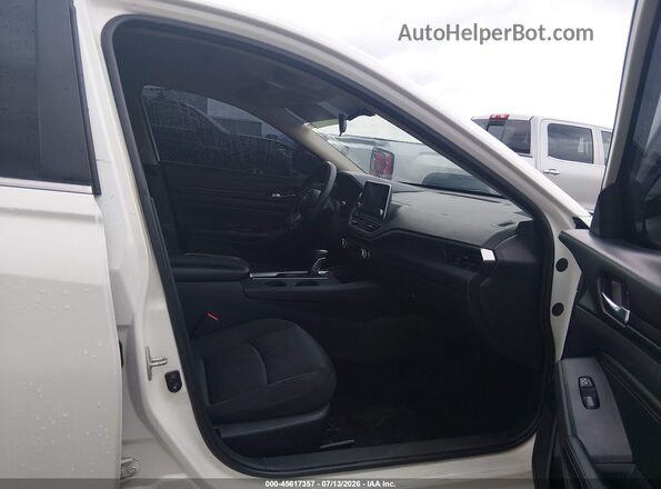 1N4BL4BVXKC161981 2019 NISSAN ALTIMA White Widok wnętrza z przodu
