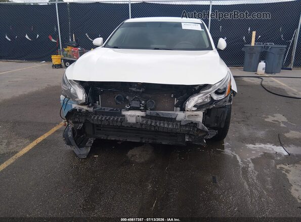 1N4BL4BVXKC161981 2019 NISSAN ALTIMA White Widok z przodu