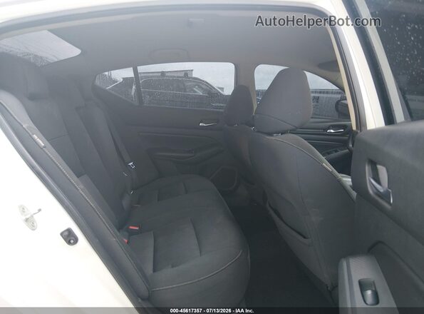 1N4BL4BVXKC161981 2019 NISSAN ALTIMA White Widok naklejki z numerem VIN