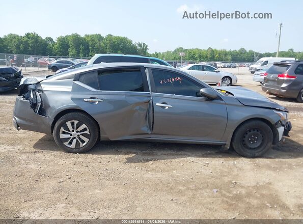 1N4BL4BWXLC142003 2020 NISSAN ALTIMA Gray Вид задньої частини салону