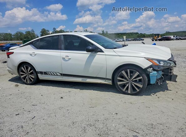 1N4BL4CV0KC152639 2019 NISSAN ALTIMA White Front right