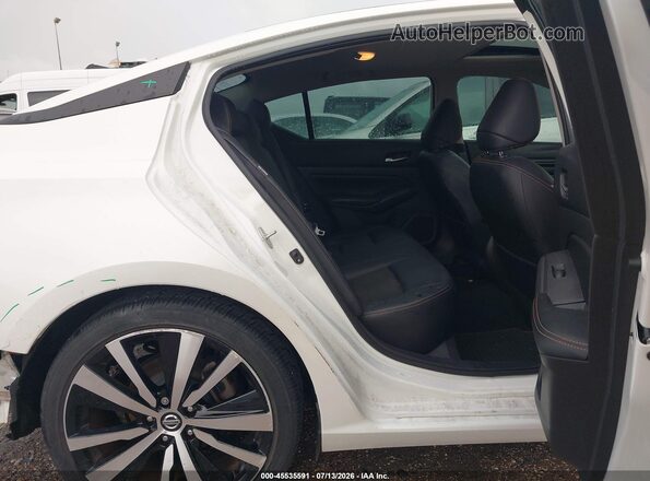 1N4BL4CV0KC154343 2019 NISSAN ALTIMA White VIN sticker view