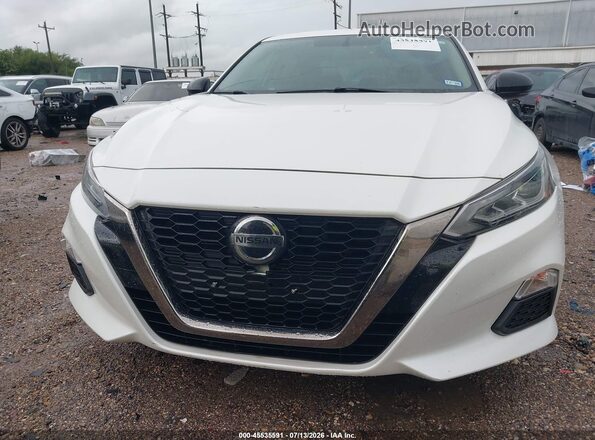 1N4BL4CV0KC154343 2019 NISSAN ALTIMA White Rear interior view