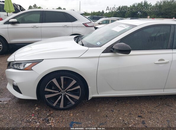 1N4BL4CV0KC154343 2019 NISSAN ALTIMA White 