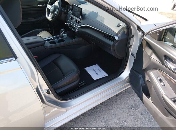 1N4BL4CV0LC137298 2020 NISSAN ALTIMA Silver Вид салону спереду