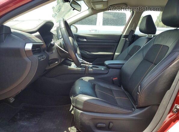 1N4BL4CV0NN338271 2022 NISSAN ALTIMA Red Вид салону спереду