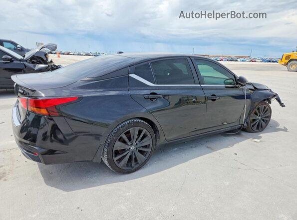 1N4BL4CV0NN382383 2022 NISSAN ALTIMA Черный Задняя правая четверть