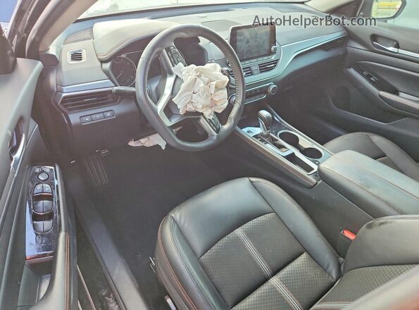 1N4BL4CV0RN400077 2024 NISSAN ALTIMA Черный Вид панели приборов