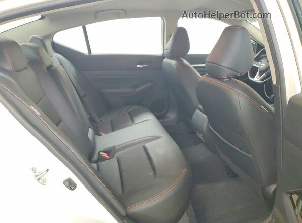 1N4BL4CV0SN353719 2025 NISSAN ALTIMA Белый Вид задних сидений