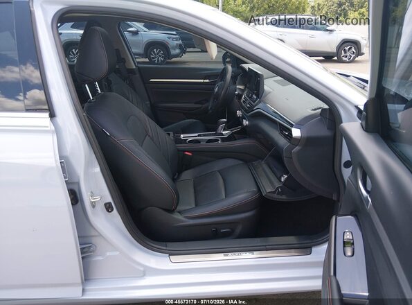 1N4BL4CV0SN408881 2025 NISSAN ALTIMA SR FWD Gray Vista interior delantera