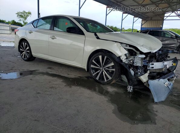 1N4BL4CV1MN329609 2021 NISSAN ALTIMA White Front right