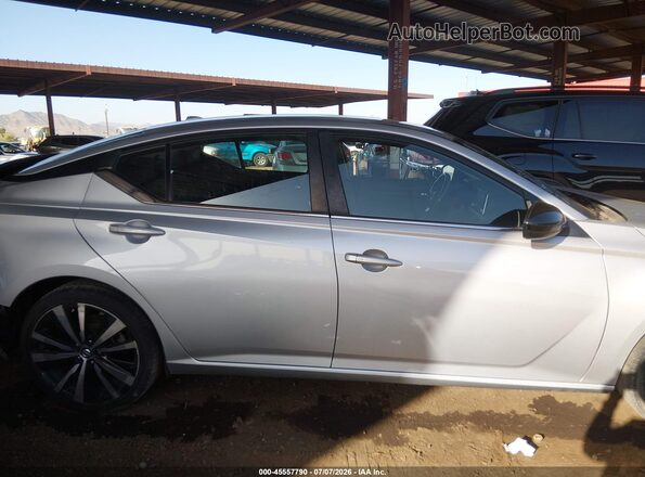 1N4BL4CV1NN332897 2022 NISSAN ALTIMA Silver Widok zestawu wskaźników