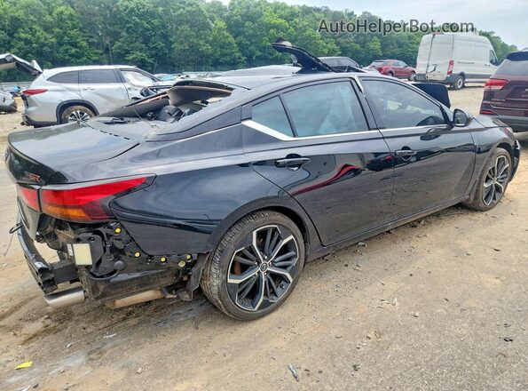 1N4BL4CV1RN319413 2024 NISSAN ALTIMA Черный Задняя правая четверть